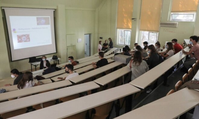 Κοροναϊός – Πώς θα γίνουν οι εξετάσεις των φοιτητών που νοσούν